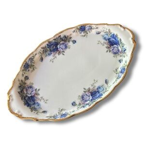 ✨ Royal Albert “Moonlight Rose” Bone China Dish – 10” x 6” ✨
